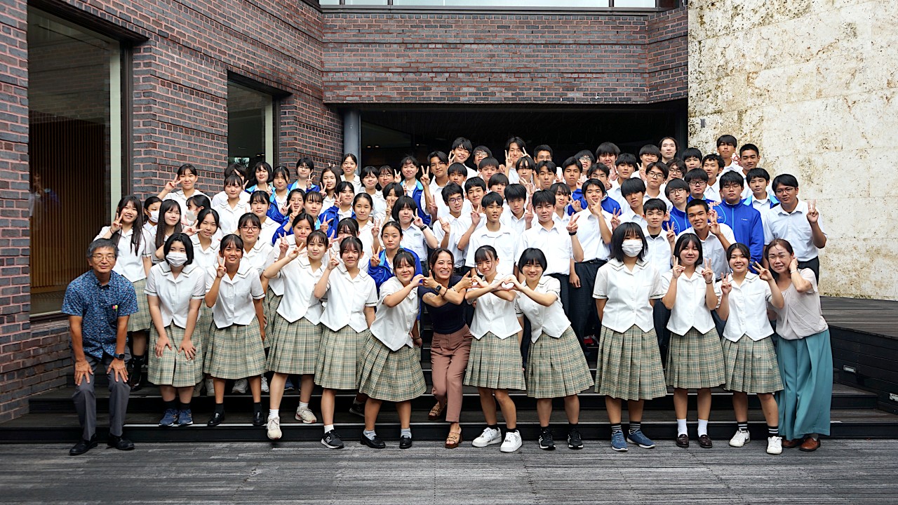 Okinawa Prefectural Koyo High School visited OIST