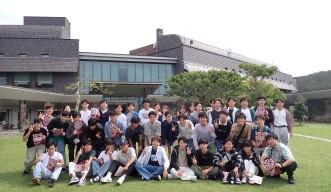 鎌倉高等学校生徒の集合写真