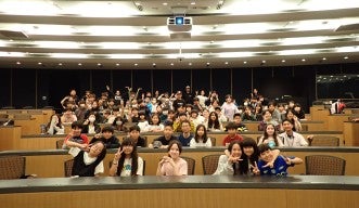 恩納小学校の生徒90名が2025年4月28日にOIST訪問しました。
