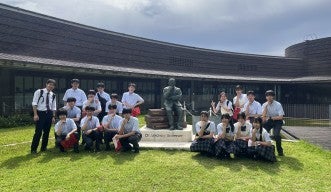 西武台高校生徒の集合写真