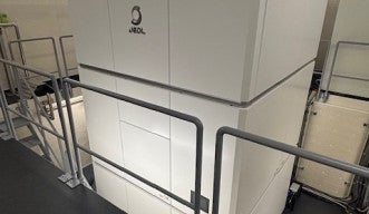 CryoARM300