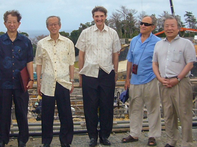 Torsten Wiesel and Koji Omi in 2008