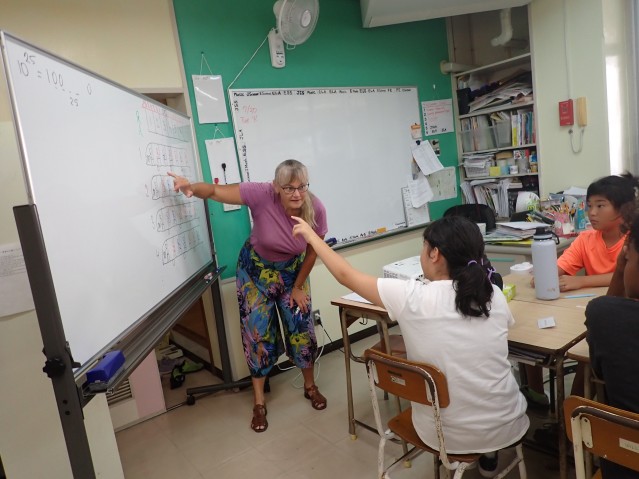 OIST visited AmerAsian School in Okinawa