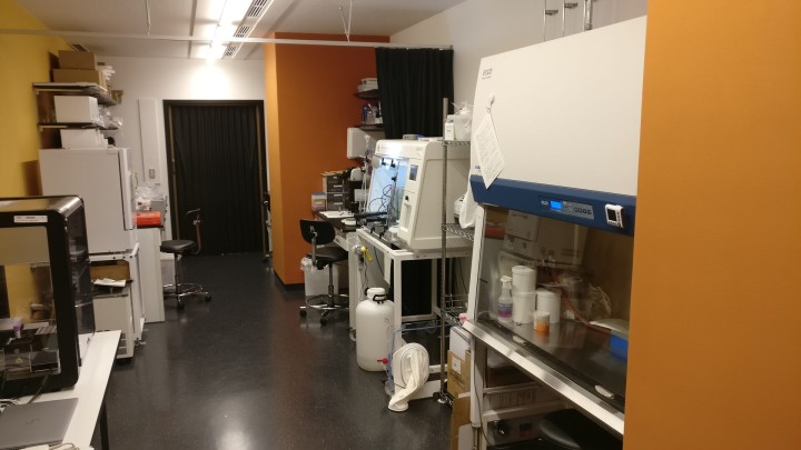 microscopy and equipment room