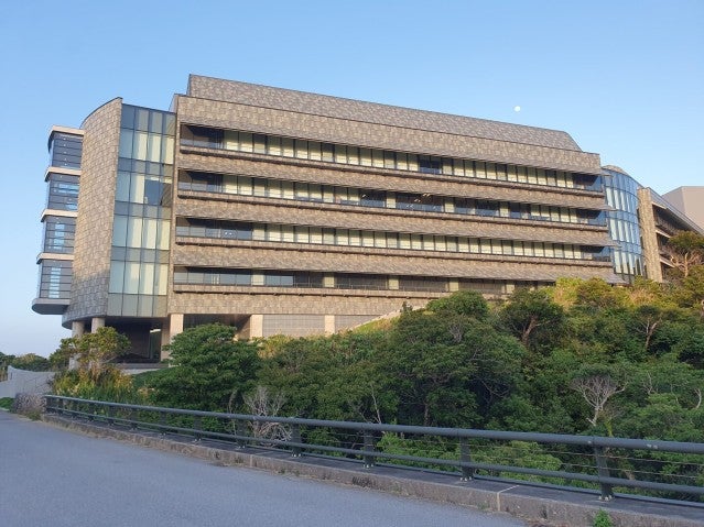 OIST Lab5 building