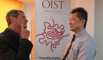 ハリー・ウィルソン博士と島貫瑞樹博士（2013年6月16日、OIST Café in 東京）