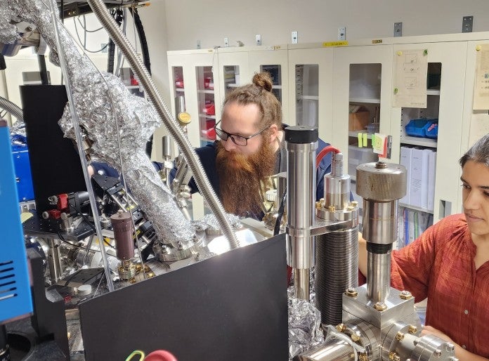 FSU Laboratories Microscopy Lab Image 1