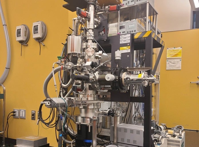 Development of electrospray sample deposition system